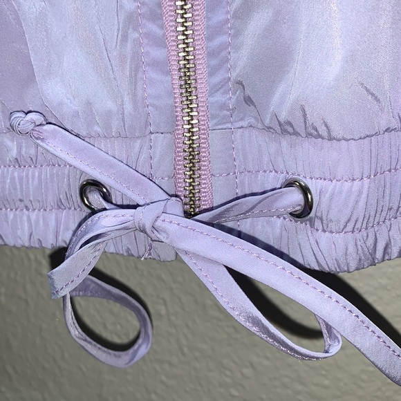 Lovers & Friends Lavender Crop zip-up Retro Windbreaker lightweight crop jacket - Picture 10 of 17